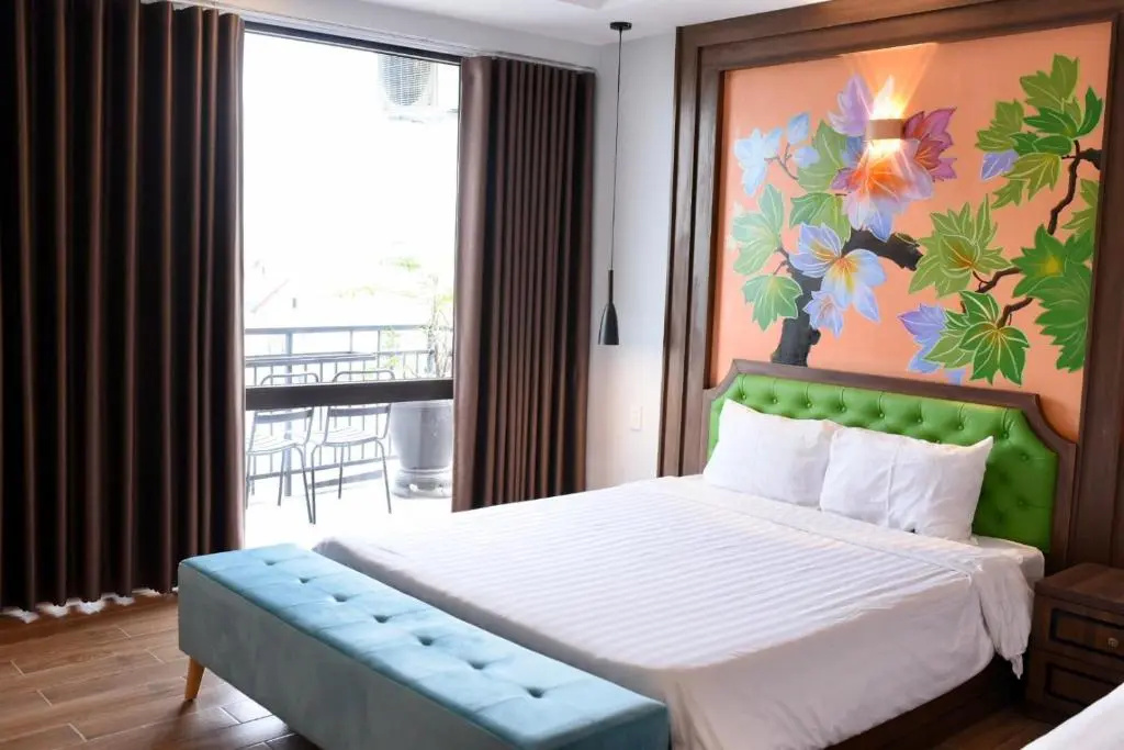 Deluxe Double room with balcony (full double bed)