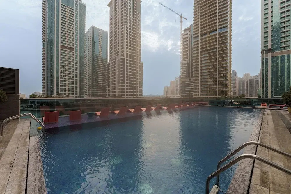 Maison Privee - Modern Living w/ Premium Amenities close to Marina