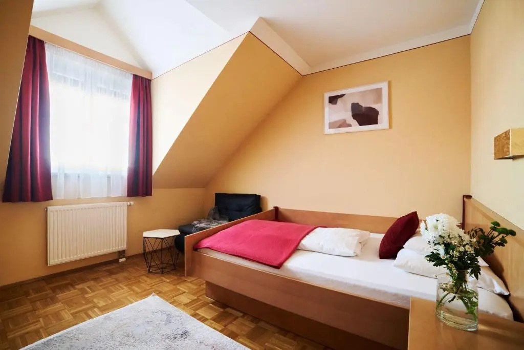 Hotel Garni Thermenoase - Chambres