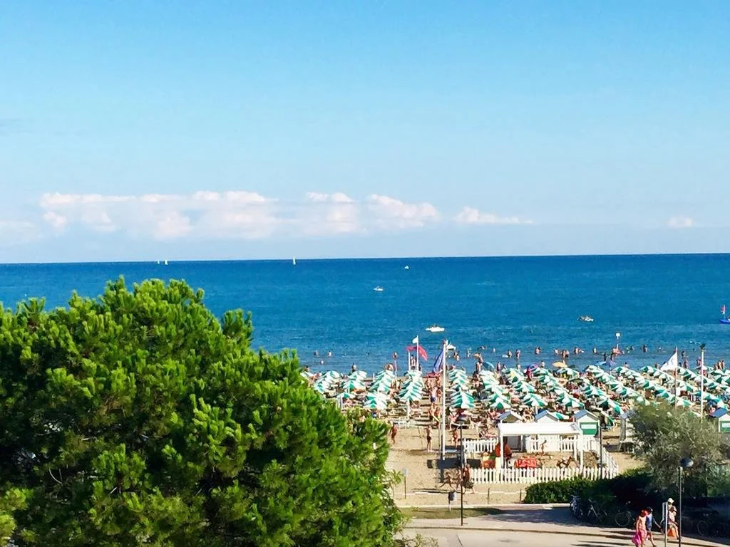 Beach & Waterfront