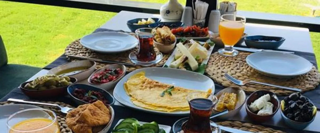 Food & Beverage