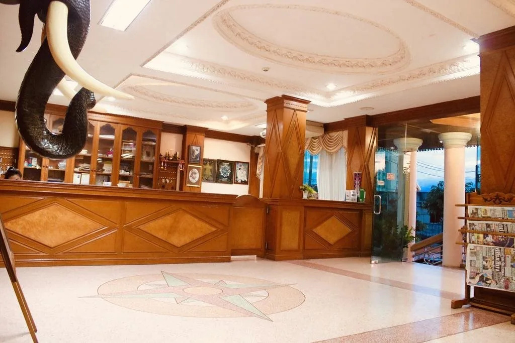 Lobby & Reception
