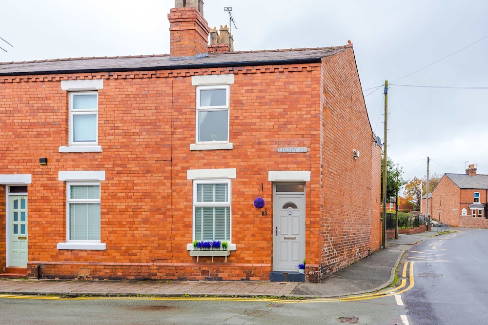 Stunning Home Amazing Location Great For Groups