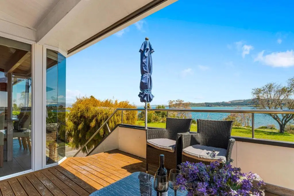 Barne the Bentley - Taupo Holiday Home