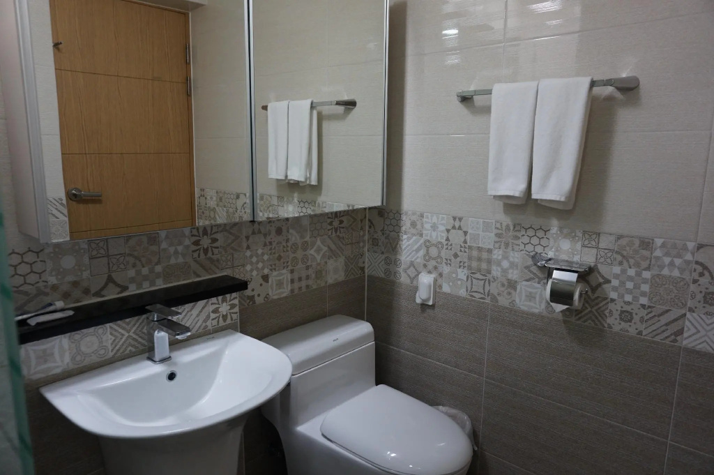 Standard Triple room