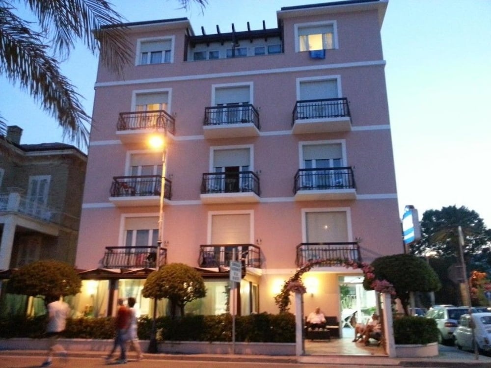 Hotel Rosa Meublè