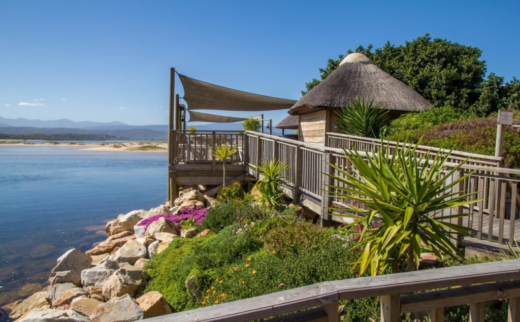 Beach & Waterfront