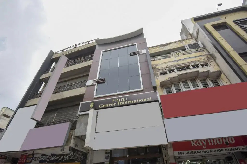 Grover International by OYO Rooms