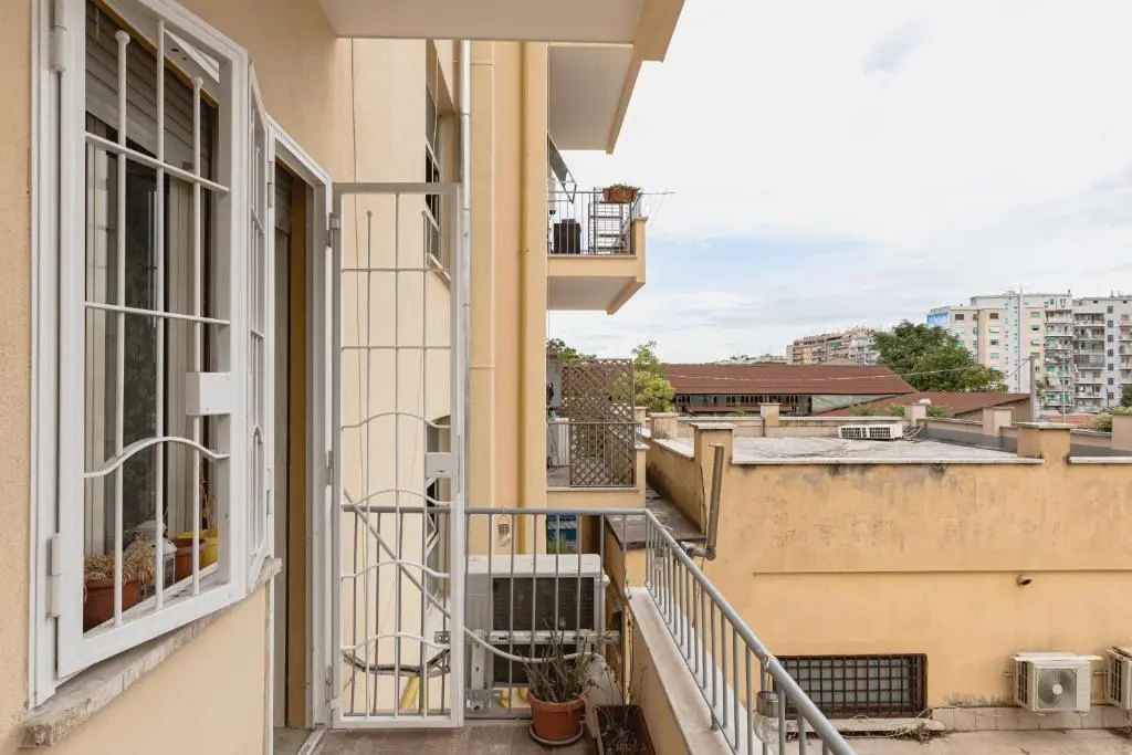 Scarfoglio Apartment, 4 persone, 2 camere, balcone, Wi-Fi, Stazione Tiburtina