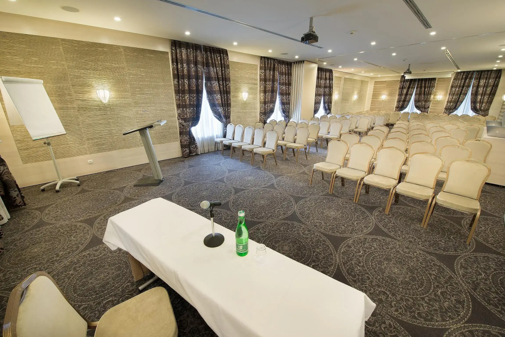 Loft Hotel Bratislava - фото 14