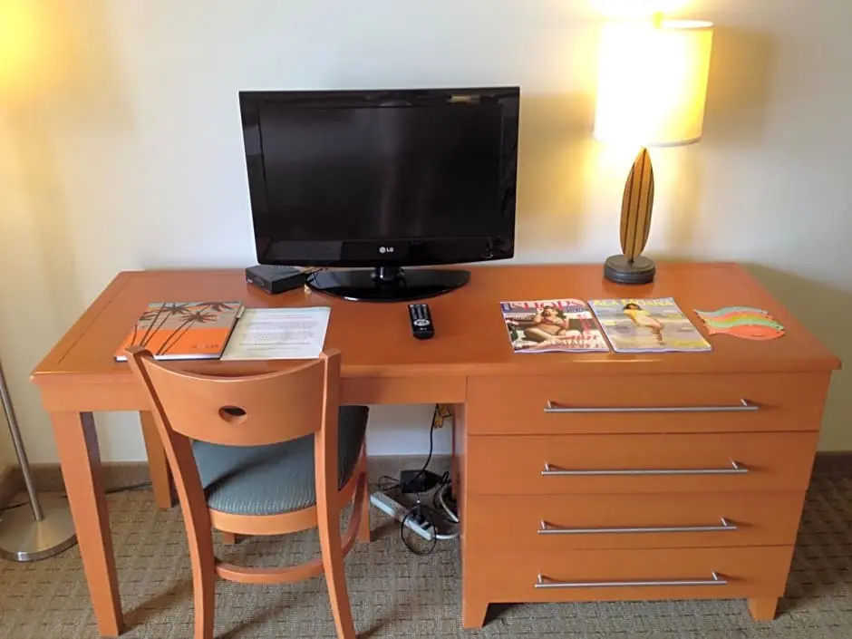 Romer House Waikiki - Chambres