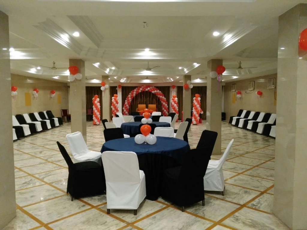 Lobby & Reception