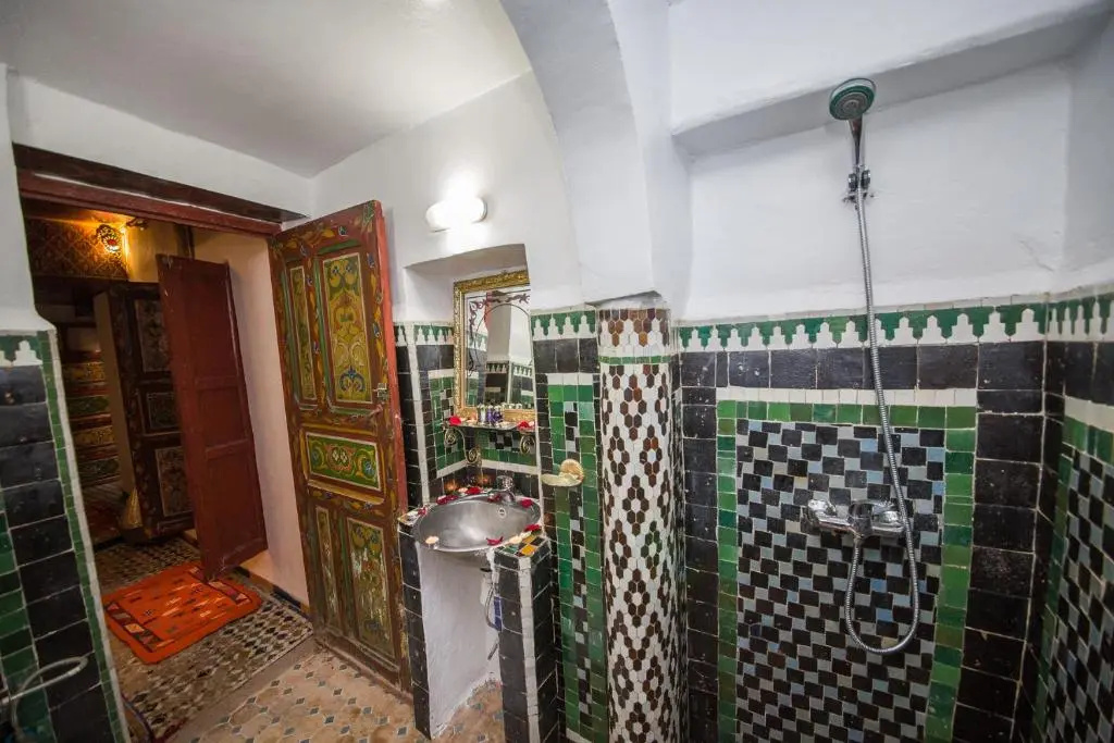 Standard Double room with balcony (full double bed)
