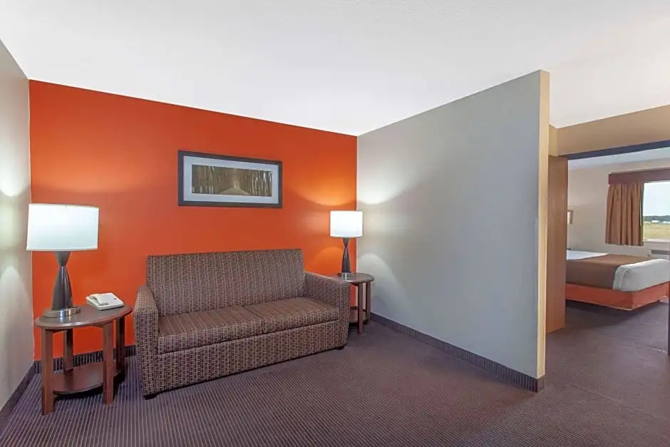 Double Suite (full double bed)