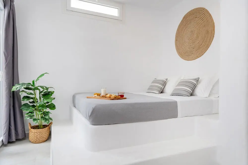1 Bedroom Standard Suite with balcony