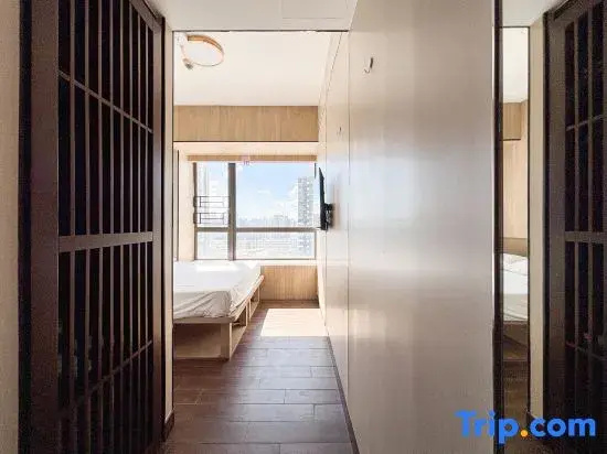 Superior Double room with city view (full double bed)