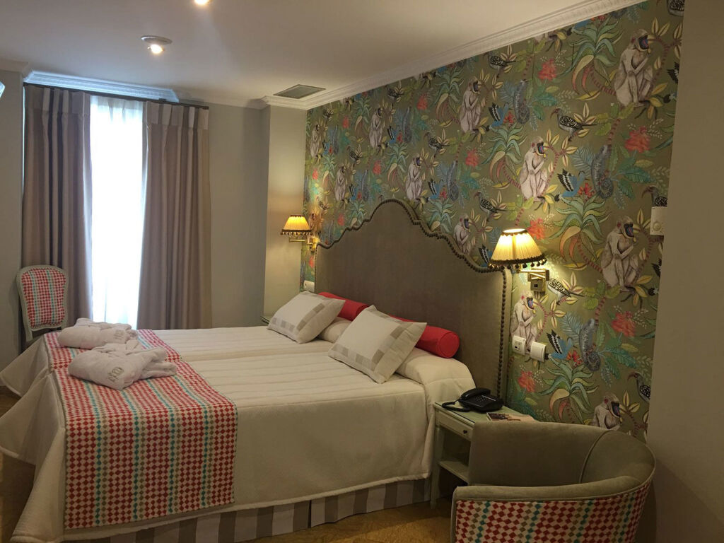 Hotel Adriano Sevilla - 13
