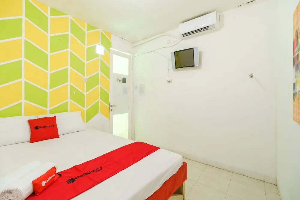 Reddoorz Syariah Near Pangkal Balam Port Bangka