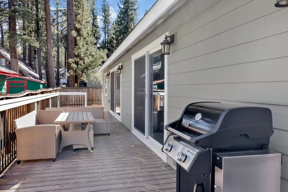 2090-majestic Sky Retreat 3 Bedroom Home by RedAwning