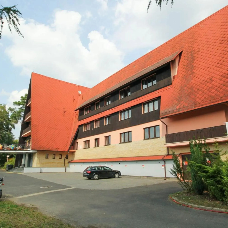 Hotel Laguna Slapy