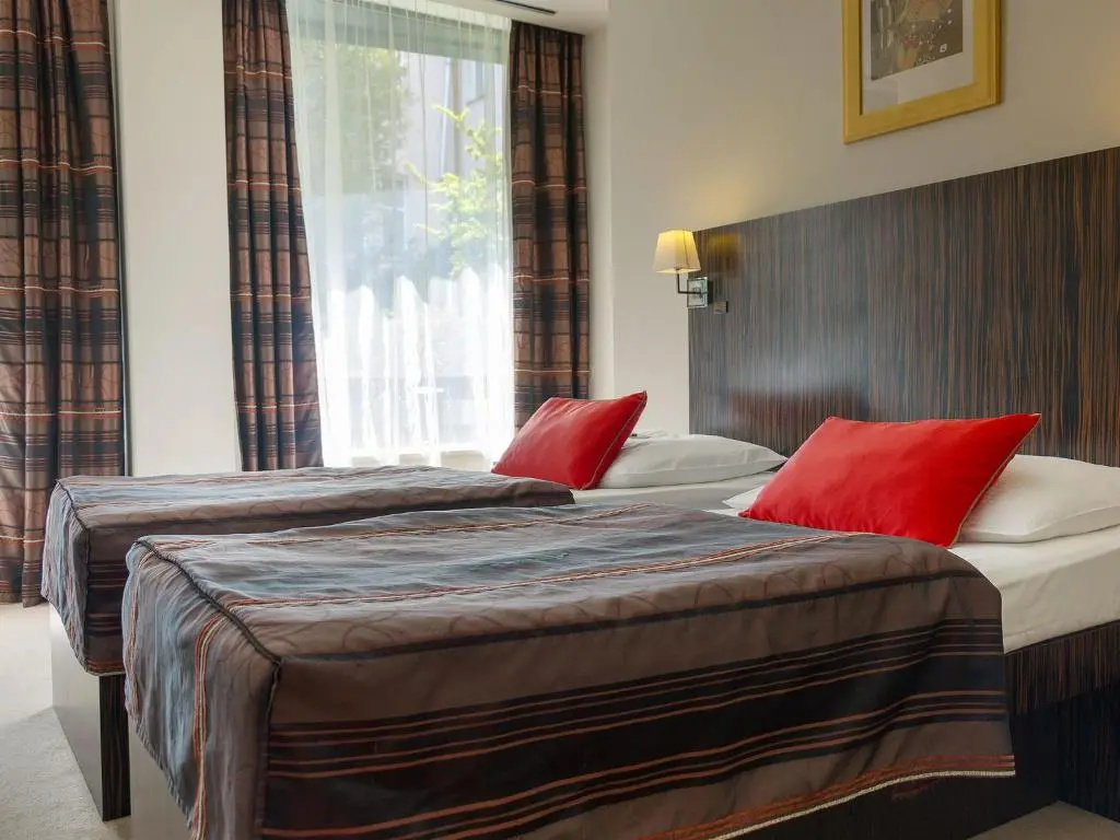EA Hotel Crystal Palace - Chambres