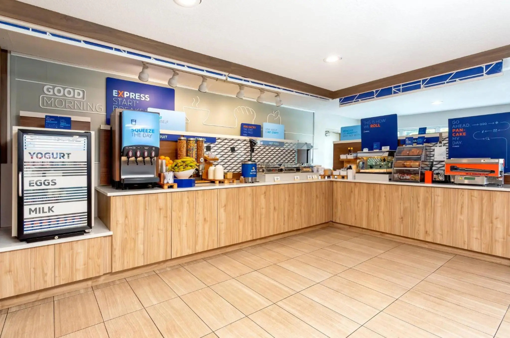 Holiday Inn Express & Suites Florida City by IHG - фото 29