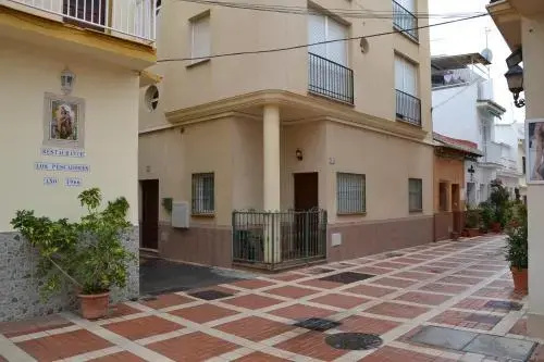 RC La Carihuela by Beehive Vacances