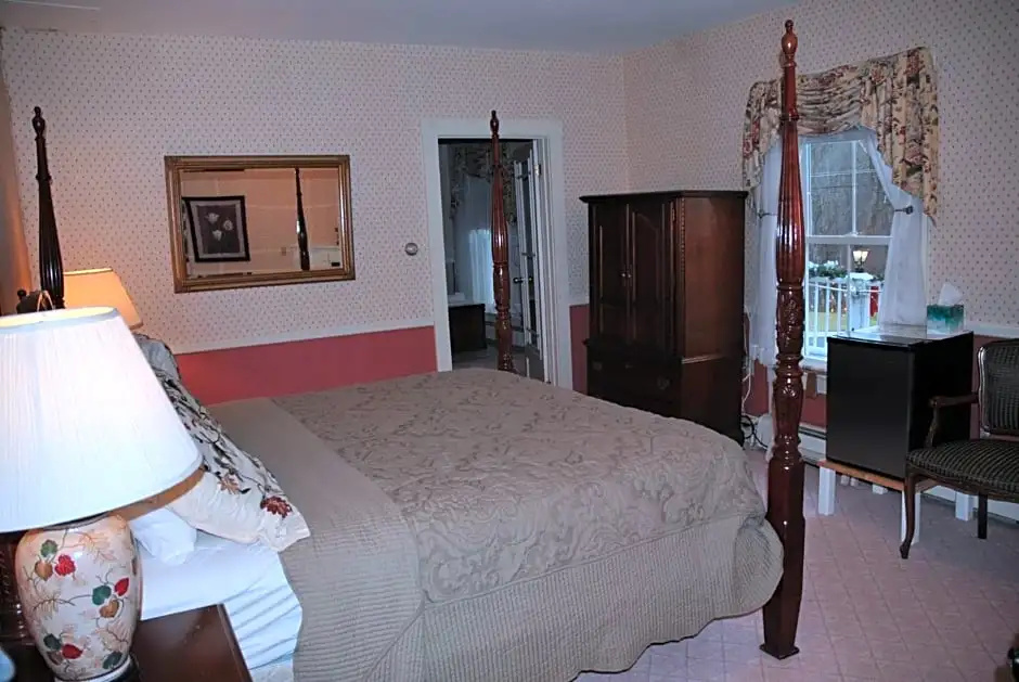 Luxury Double room (full double bed)