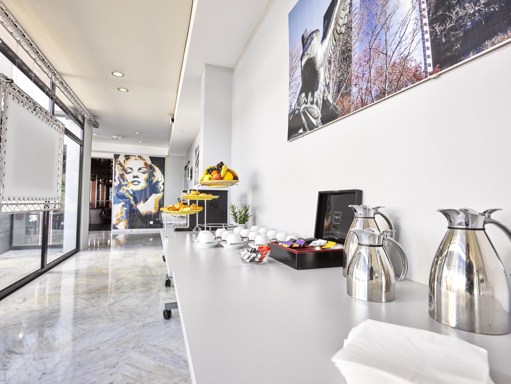 Lobby & Reception