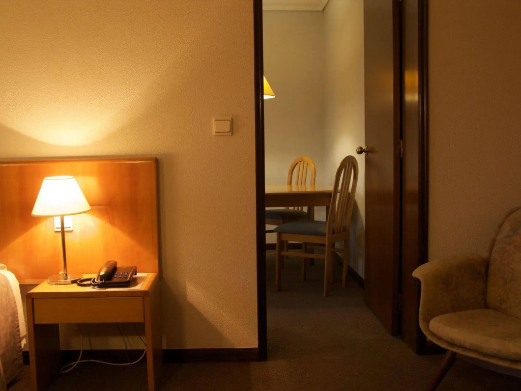 Wot Pateira Hotel