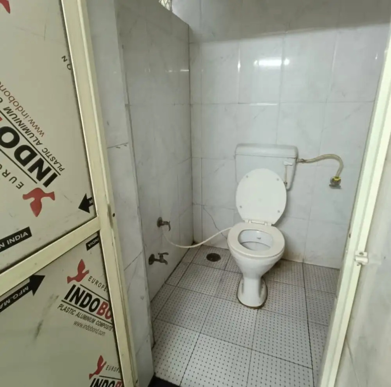 Comfort room