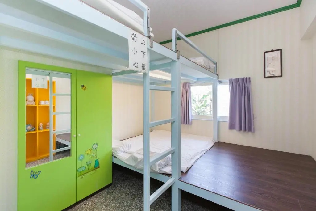 Bed in Dorm