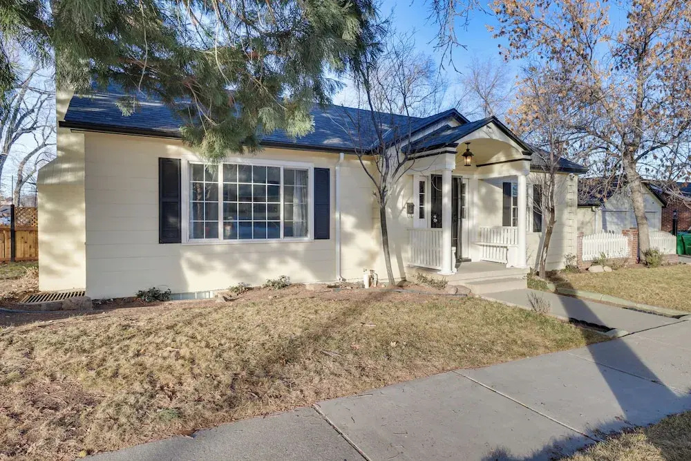 < 1 Mi to Midtown: Pet-friendly Home in Reno!