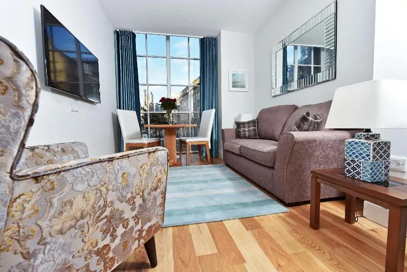 Standard Suite