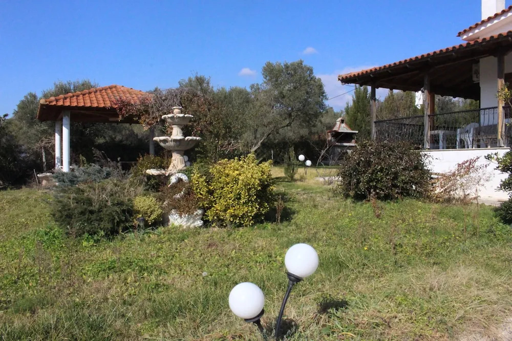2 Floor Halkidiki Villa 100 Meters From Sea - фото 12
