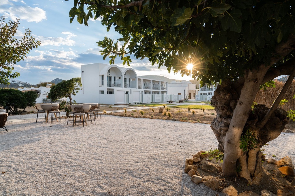Beach & Waterfront