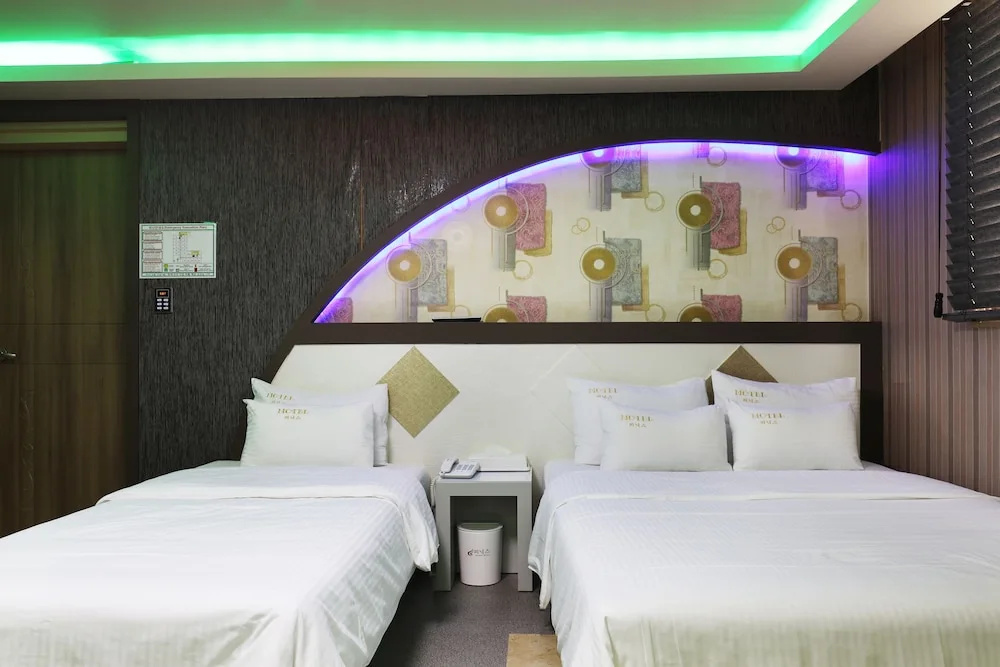 Hotel photo 2