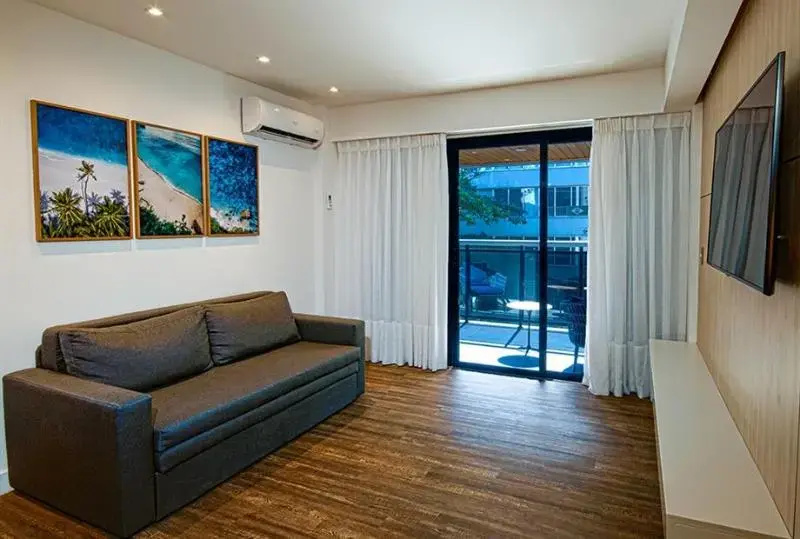 Deluxe Quadruple room with balcony