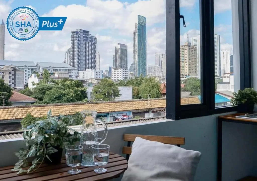 Studio with balcony