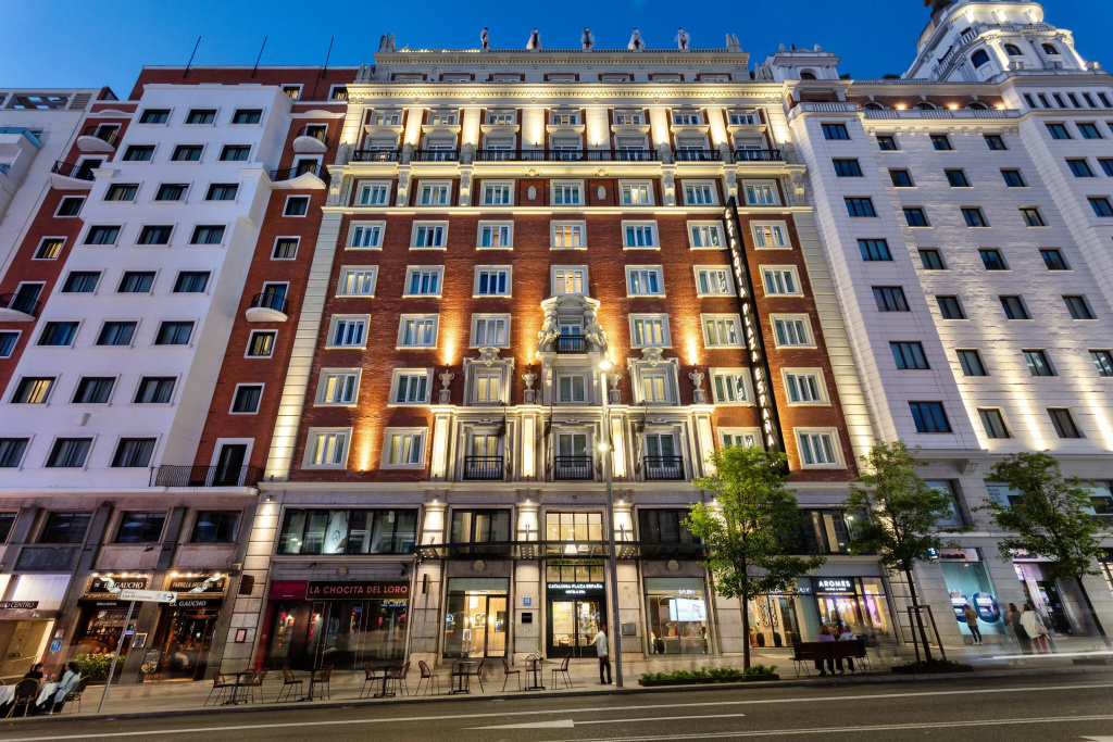 Catalonia Plaza España Hotel & Spa