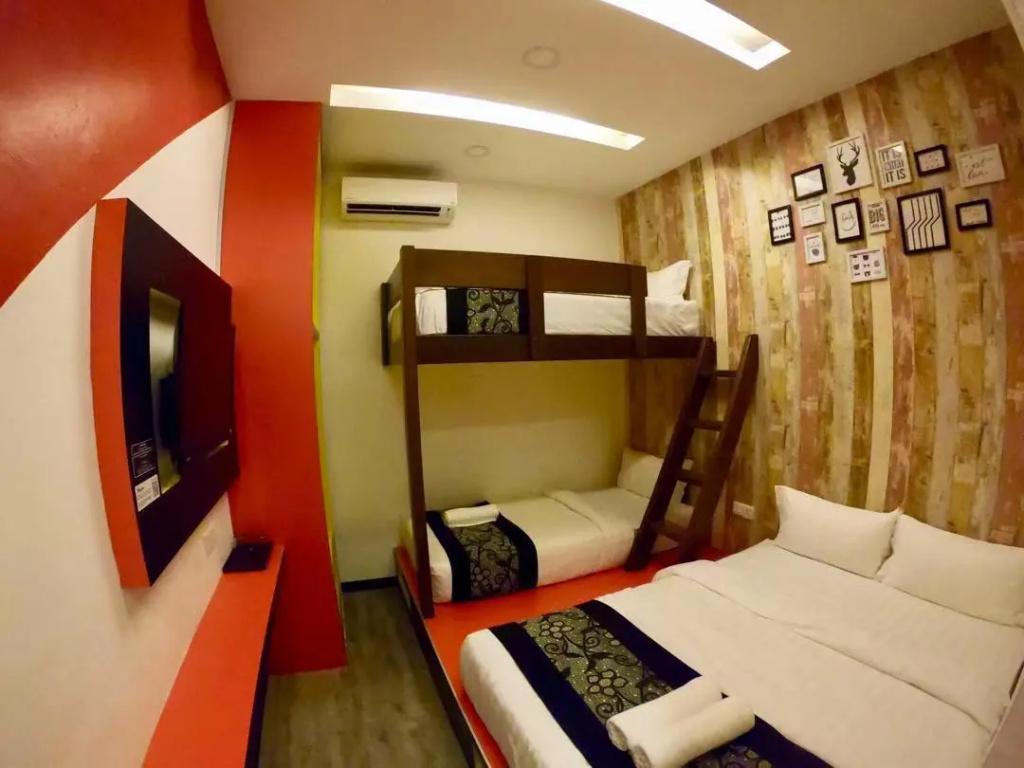 Standard Quadruple room