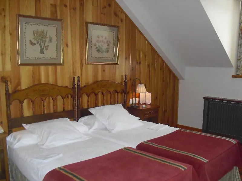 Parador De Bielsa - Chambres