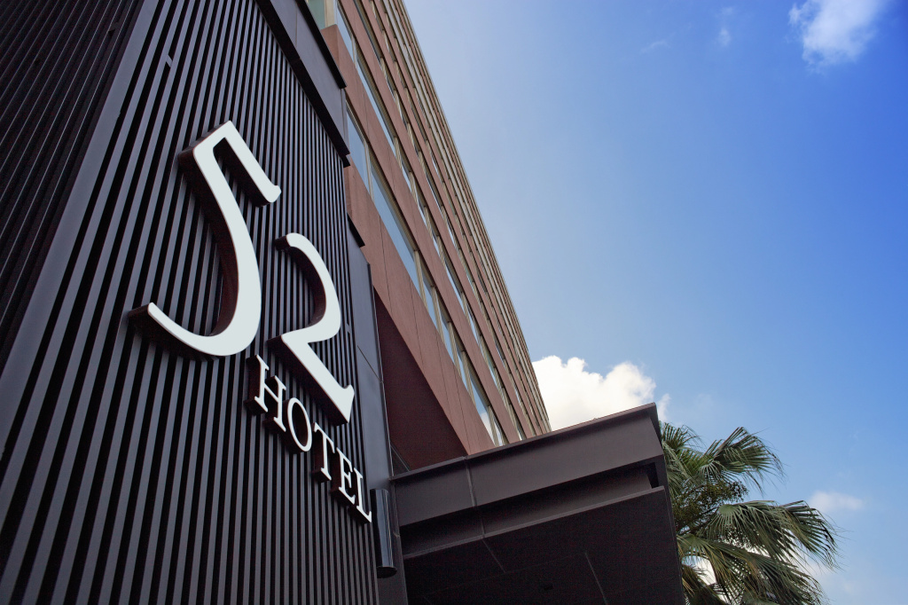 52 Hotel