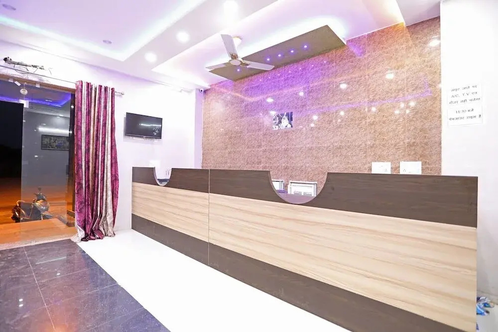 Shree Raghuvar Dham by OYO Rooms