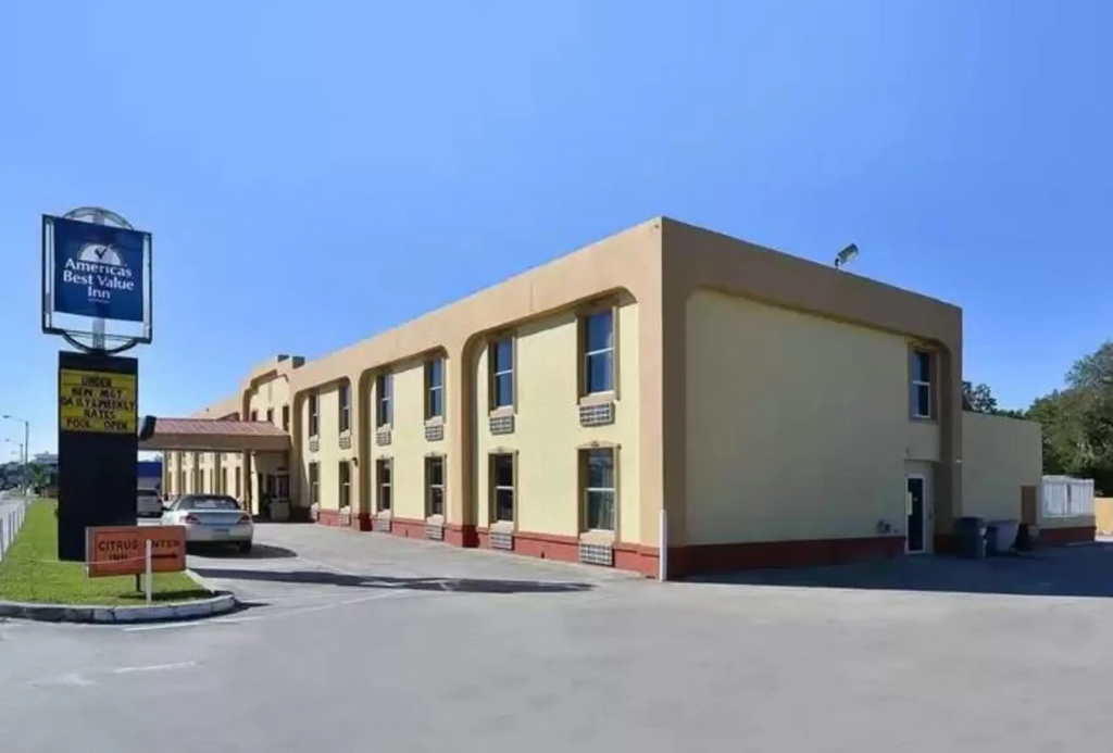 Travelodge by Wyndham Winter Haven