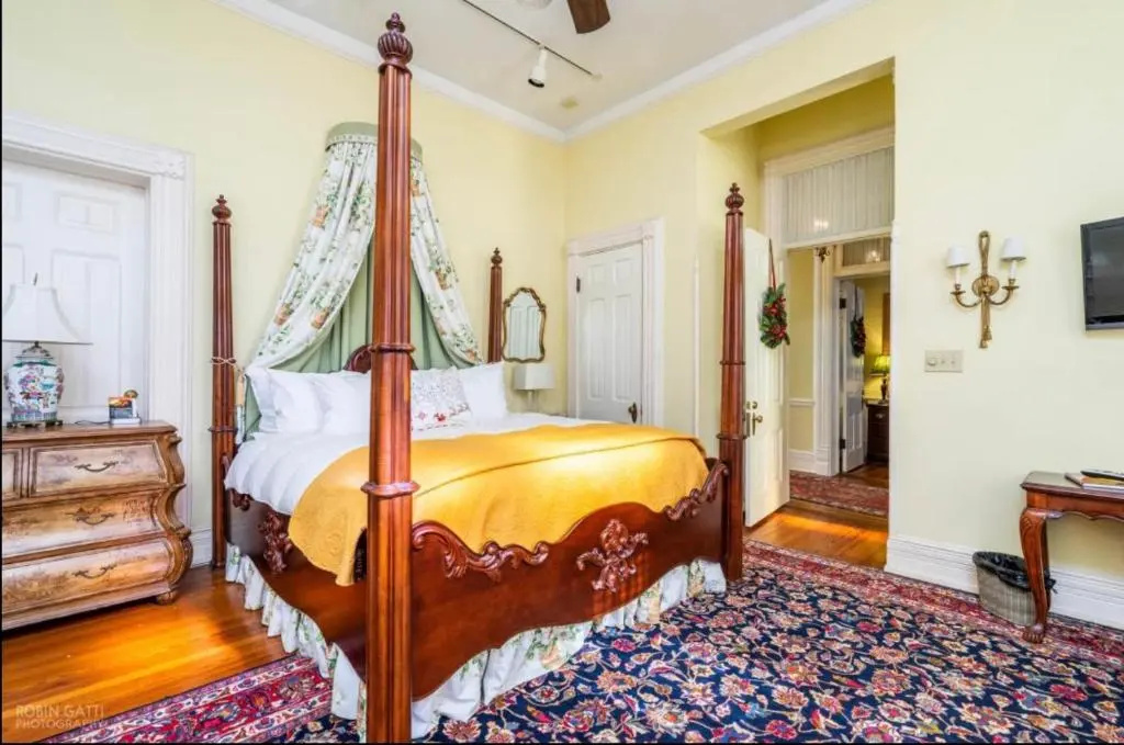 Burke Mansion - Chambres