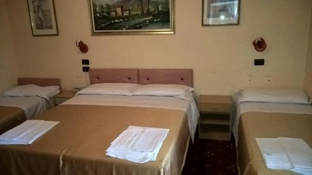 Hotel Parigi - Chambres