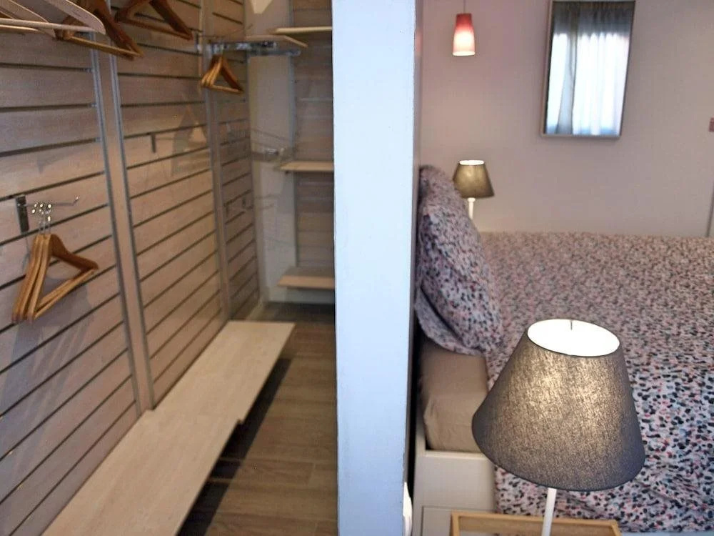 Flatguest Stylish City