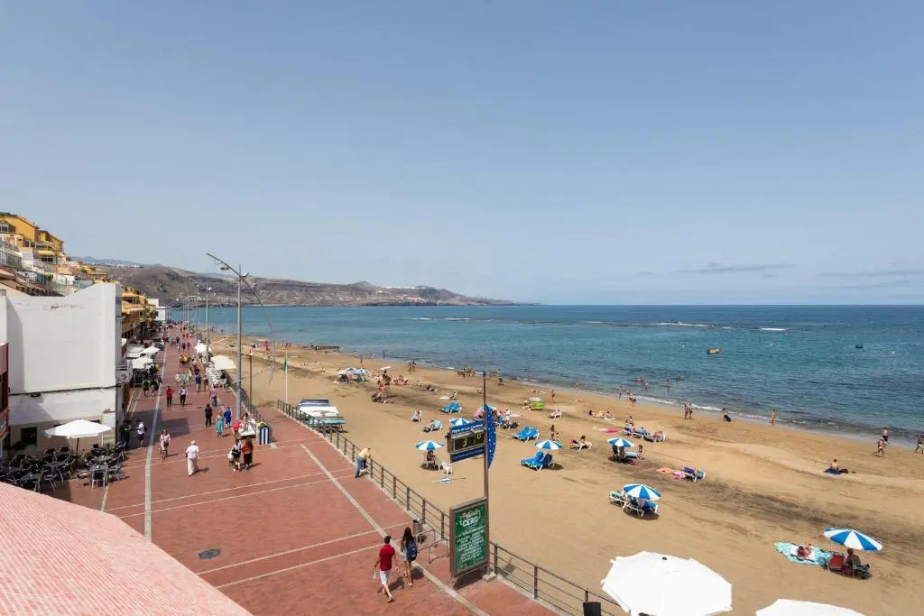 Beach & Waterfront