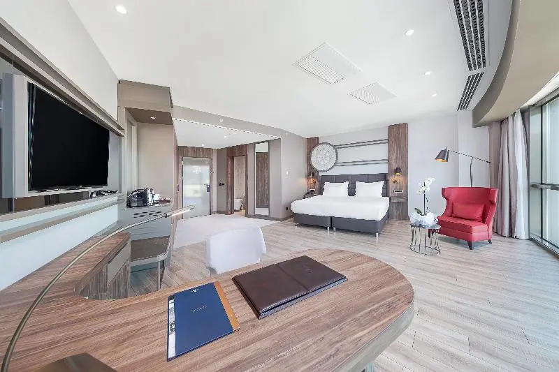 Deluxe Double room (full double bed)
